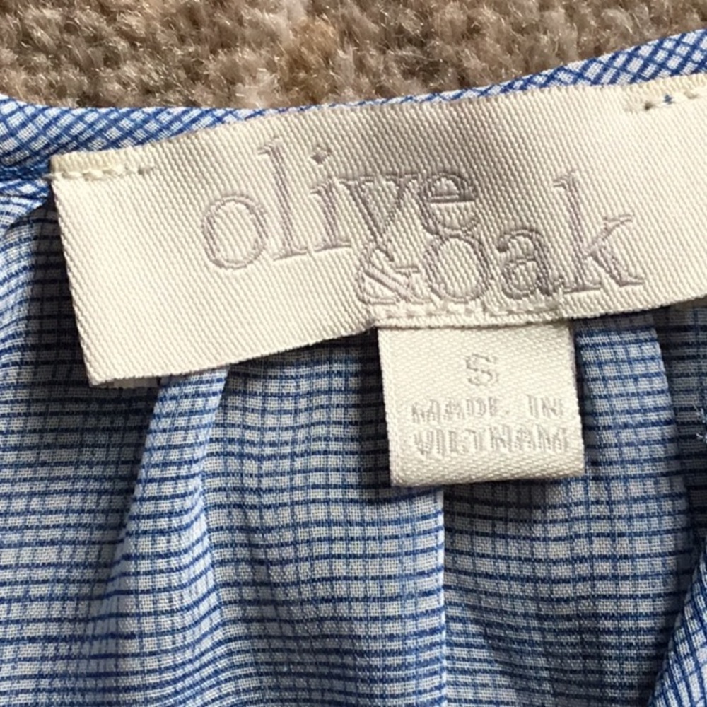 Top - Picture 2 of 3